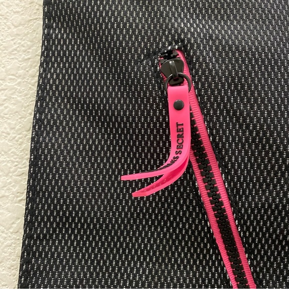 VSX VICTORIA’s SECRET Sport Black/Pink Mesh Drawstring Gym Bag Backpack NWT - Picture 10 of 10